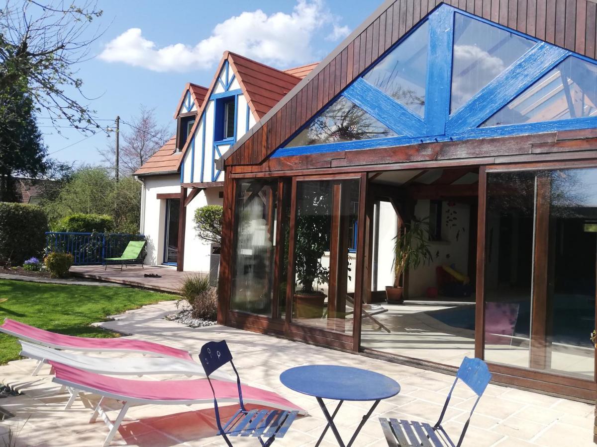Maison Avec Piscine Et Sauna A Vire Exterior foto